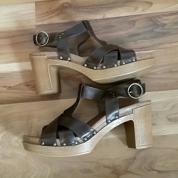 Dansko heeled sandals - Picture 3 of 8